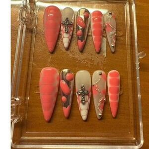 Chain Reaction"‎ Nail Set